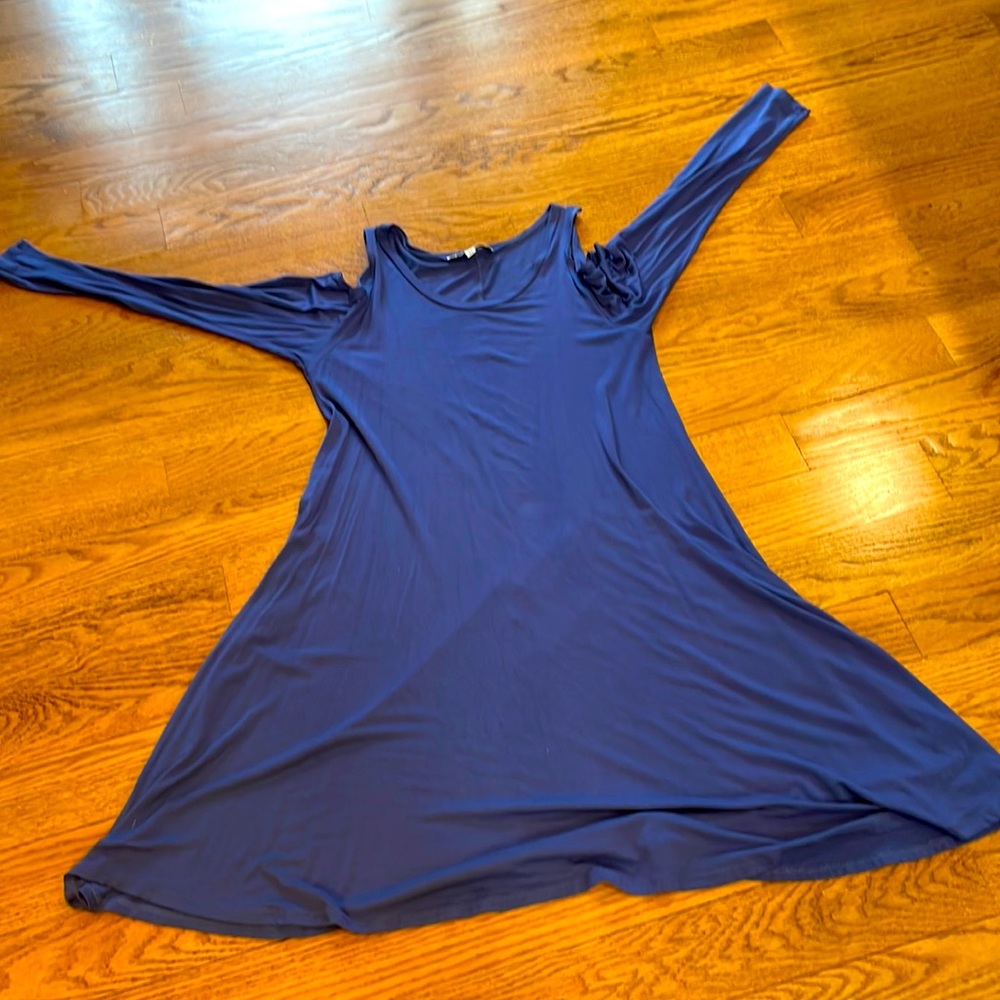 Fun trapeze dress: cold shoulder. Size medium.